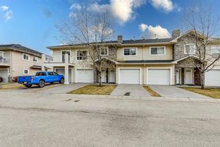 Photo 1: 6607 Pinecliff Grove NE in Calgary: Pineridge Row/Townhouse for sale : MLS®# A1214456