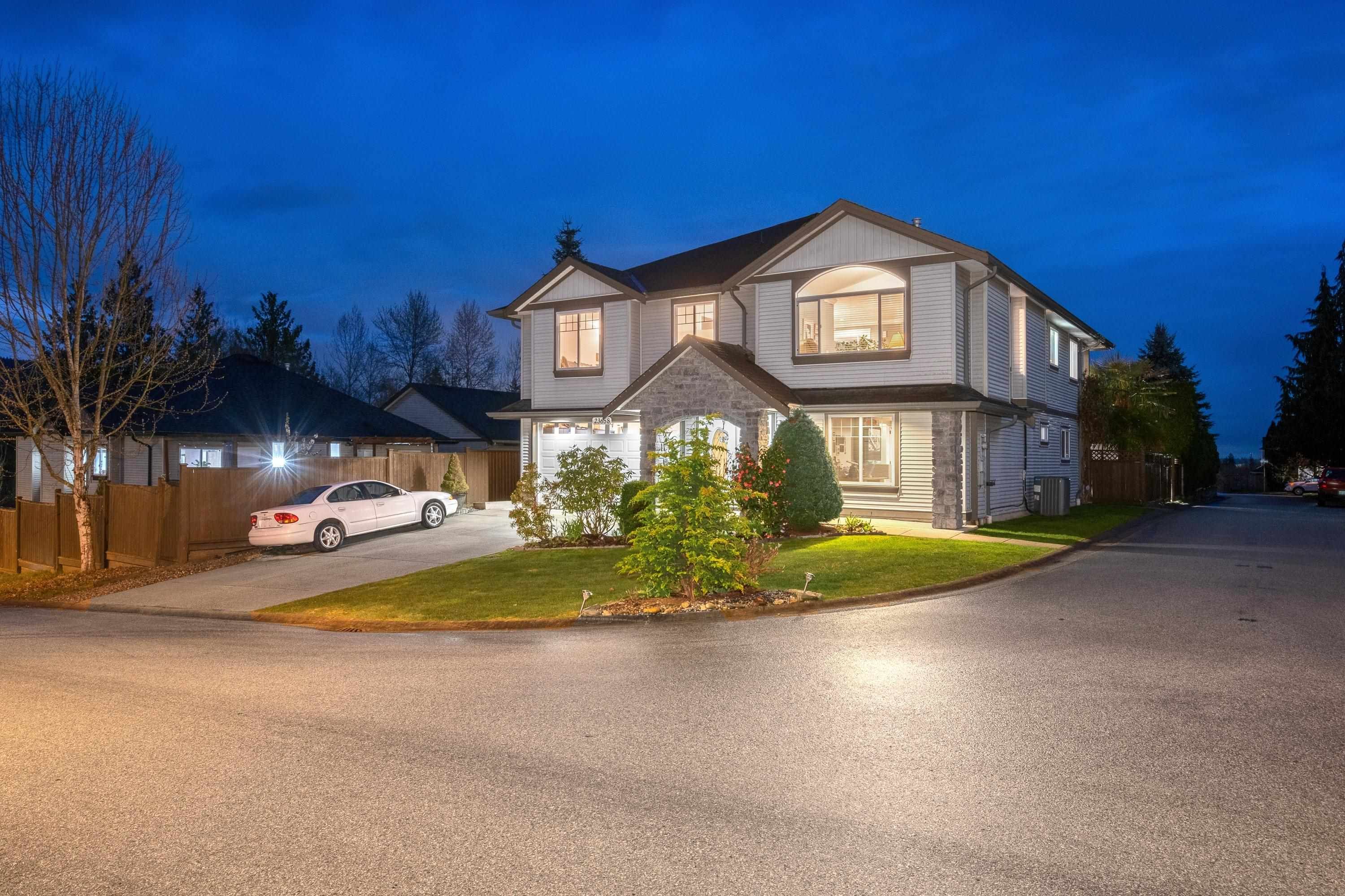 Main Photo: 23658 113A Avenue in Maple Ridge: Cottonwood MR House for sale : MLS®# R2695149