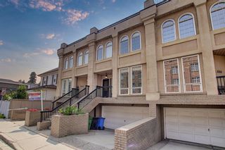 Photo 2: 1715 College Lane SW in Calgary: Lower Mount Royal Row/Townhouse for sale : MLS®# A1134459