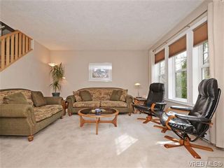 Photo 4: 10 2563 Millstream Rd in VICTORIA: La Mill Hill Row/Townhouse for sale (Langford)  : MLS®# 697369