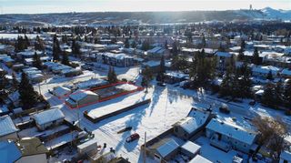 Photo 2: 4508 72 Street NW in Calgary: Bowness Land for sale : MLS®# C4299682