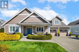 Photo 2: 827 Bluffs Dr in Qualicum Beach: House for sale : MLS®# 954456