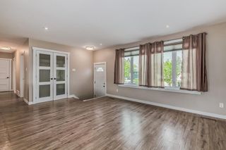 Photo 3: 9960 Warren Road SE in Calgary: Willow Park Detached for sale : MLS®# A2050383