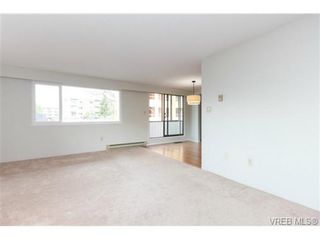 Photo 5: 206 1068 Tolmie Ave in VICTORIA: SE Maplewood Condo for sale (Saanich East)  : MLS®# 728377