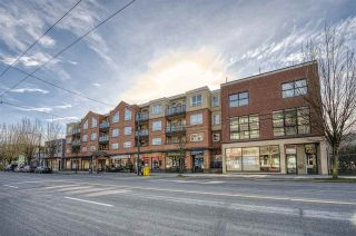 Photo 2: 212 3638 W BROADWAY in Vancouver: Kitsilano Condo for sale in "Coral Court" (Vancouver West)  : MLS®# R2543062