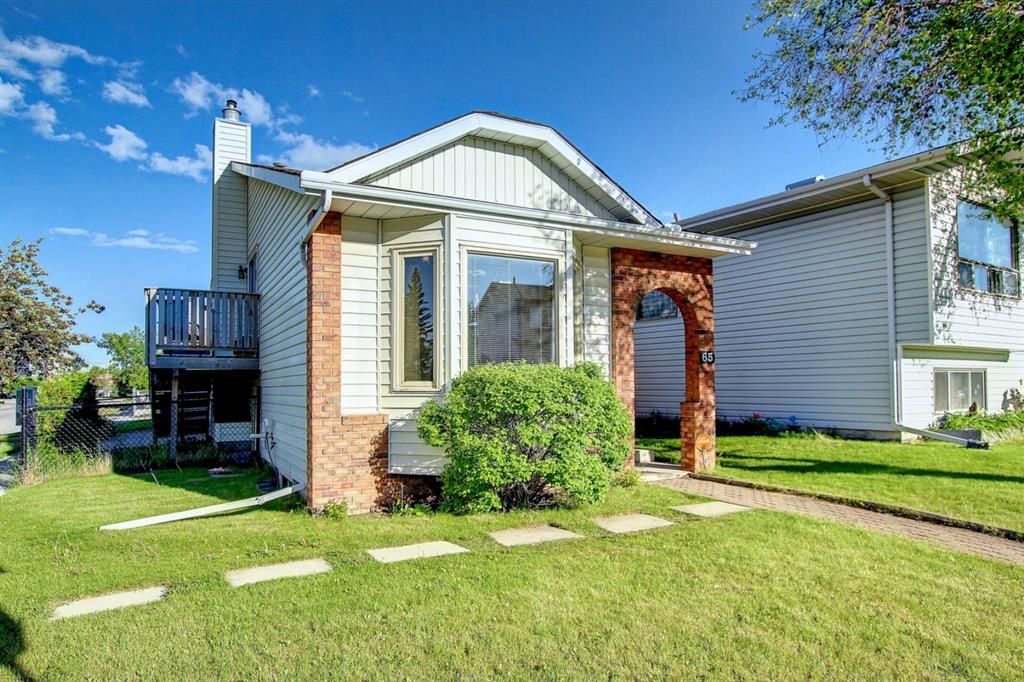 Main Photo: 65 Erin Grove Place SE in Calgary: Erin Woods Detached for sale : MLS®# A1232447