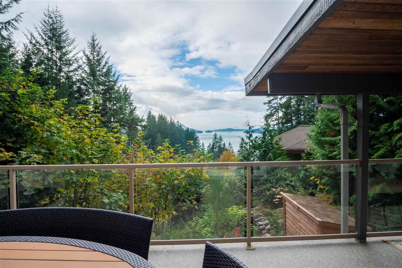 Photo 13: Photos: 520 BAYVIEW Road: Lions Bay House for sale (West Vancouver)  : MLS®# R2528963