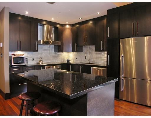Main Photo: 102 1970 HARO Street in Vancouver: West End VW Condo for sale in "LAGOON ROYALE" (Vancouver West)  : MLS®# V726155