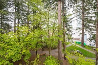 Photo 14: 404 1442 FOSTER Street in Surrey: White Rock Condo for sale in "WHITE ROCK SQUARE TOWER 2" (South Surrey White Rock)  : MLS®# R2688714