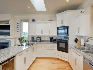 Photo 18: 734 Sea Dr in Central Saanich: CS Brentwood Bay House for sale : MLS®# 957131