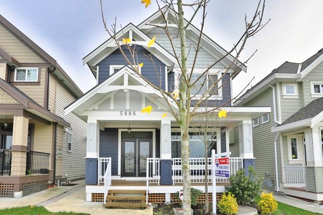 Main Photo: 5886 131 STREET in : Panorama Ridge House for sale : MLS®# R2015905