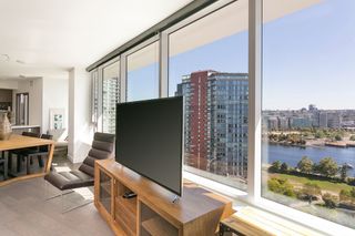 Photo 6: 1809 68 SMITHE STREET in Vancouver: Downtown VW Condo for sale (Vancouver West)  : MLS®# R2201355