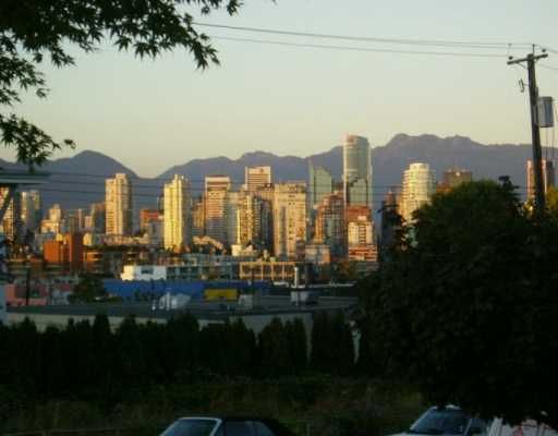 Main Photo: 210 1876 W 6TH AV in Vancouver: Kitsilano Condo for sale in "HERITAGE @ CYPRESS" (Vancouver West)  : MLS®# V556122