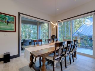Photo 8: 2207 Riviera Pl in Langford: La Bear Mountain House for sale : MLS®# 913540