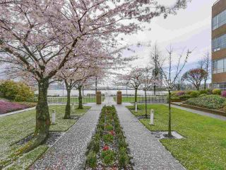 Photo 19: 113 1150 QUAYSIDE Drive in New Westminster: Quay Condo for sale in "Westport" : MLS®# R2255173