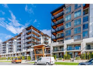 Photo 2: 601 108 E 8TH Street in North Vancouver: Central Lonsdale Condo for sale : MLS®# R2672704