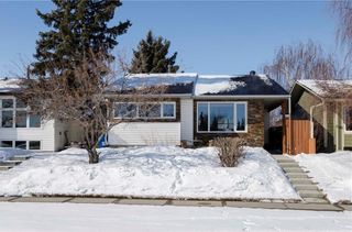 Photo 1: 75 SUMMERWOOD Road SE: Airdrie House for sale : MLS®# C4174518
