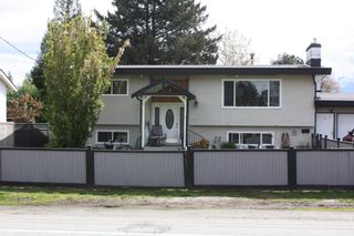 Photo 2: 9610 MCNAUGHT Road in Chilliwack: Chilliwack Proper East House for sale : MLS®# R2878786