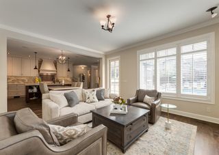Photo 16: 23 Elveden Place SW in Calgary: Springbank Hill Detached for sale : MLS®# A2046394