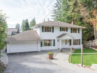 Photo 1: 647 EAST KINGS Road in North Vancouver: Princess Park House for sale : MLS®# R2107833