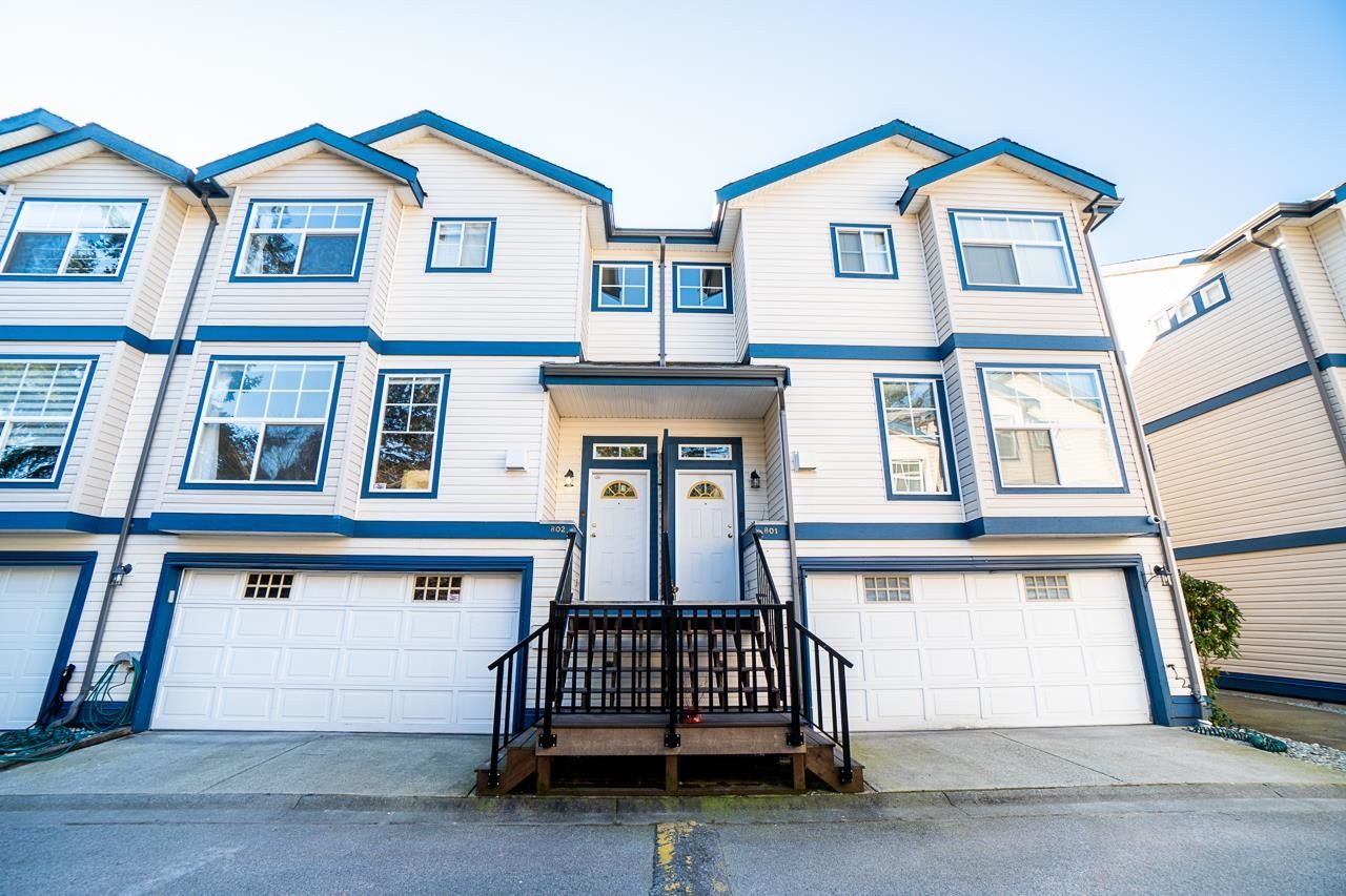 Main Photo: 802 9118 149 Street in Surrey: Bear Creek Green Timbers Townhouse for sale : MLS®# R2656867