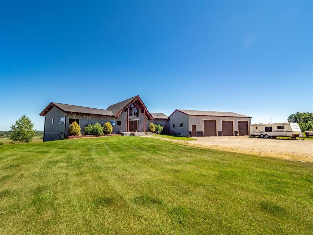 Main Photo: 281061 Range Road 43 in Rural Rocky View County: Rural Rocky View MD Detached for sale : MLS®# A2051215