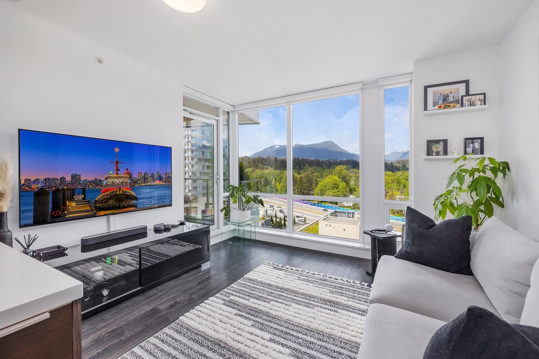 Main Photo: 1209 1550 FERN Street in North Vancouver: Lynnmour Condo for sale in "The Beacon" : MLS®# R2692152