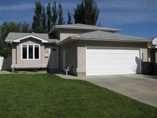 Photo 1: 334 Wedge Road in Saskatoon: Dundonald Single Family Dwelling for sale (Saskatoon Area 05)  : MLS®# 382035
