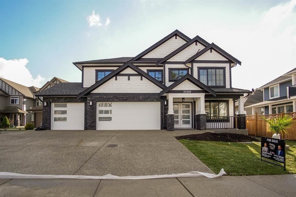 Main Photo: 32568 SALSBURY AVENUE in Mission: Mission BC House for sale : MLS®# R2230886