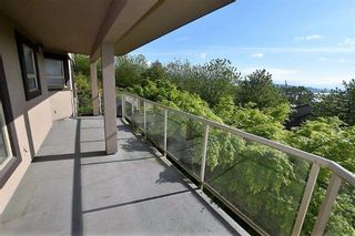 Photo 4: 204 74 RICHMOND Street in New Westminster: Fraserview NW Condo for sale in "GOVERNOR'S COURT" : MLS®# R2578238