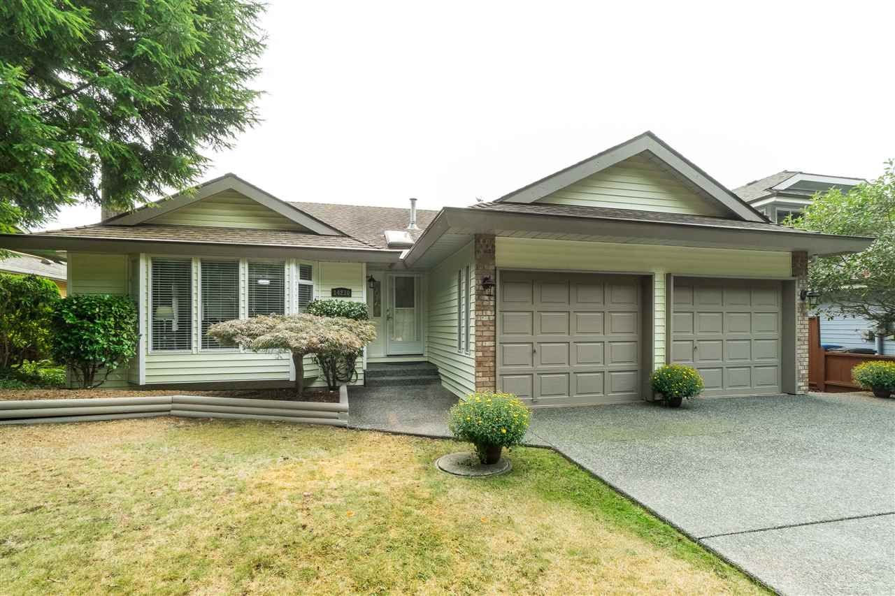 Main Photo: 14230 20 Avenue in Surrey: Sunnyside Park Surrey House for sale in "Sunnyside" (South Surrey White Rock)  : MLS®# R2499825