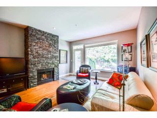 Photo 4: 40 16655 64TH Avenue in Surrey: Cloverdale BC Townhouse for sale in "The Ridge Woods" (Cloverdale)  : MLS®# F1440022
