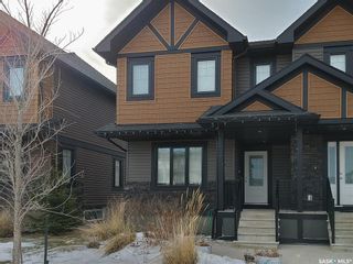 Photo 1: 211 Rajput Way in Saskatoon: Evergreen Residential for sale : MLS®# SK845747