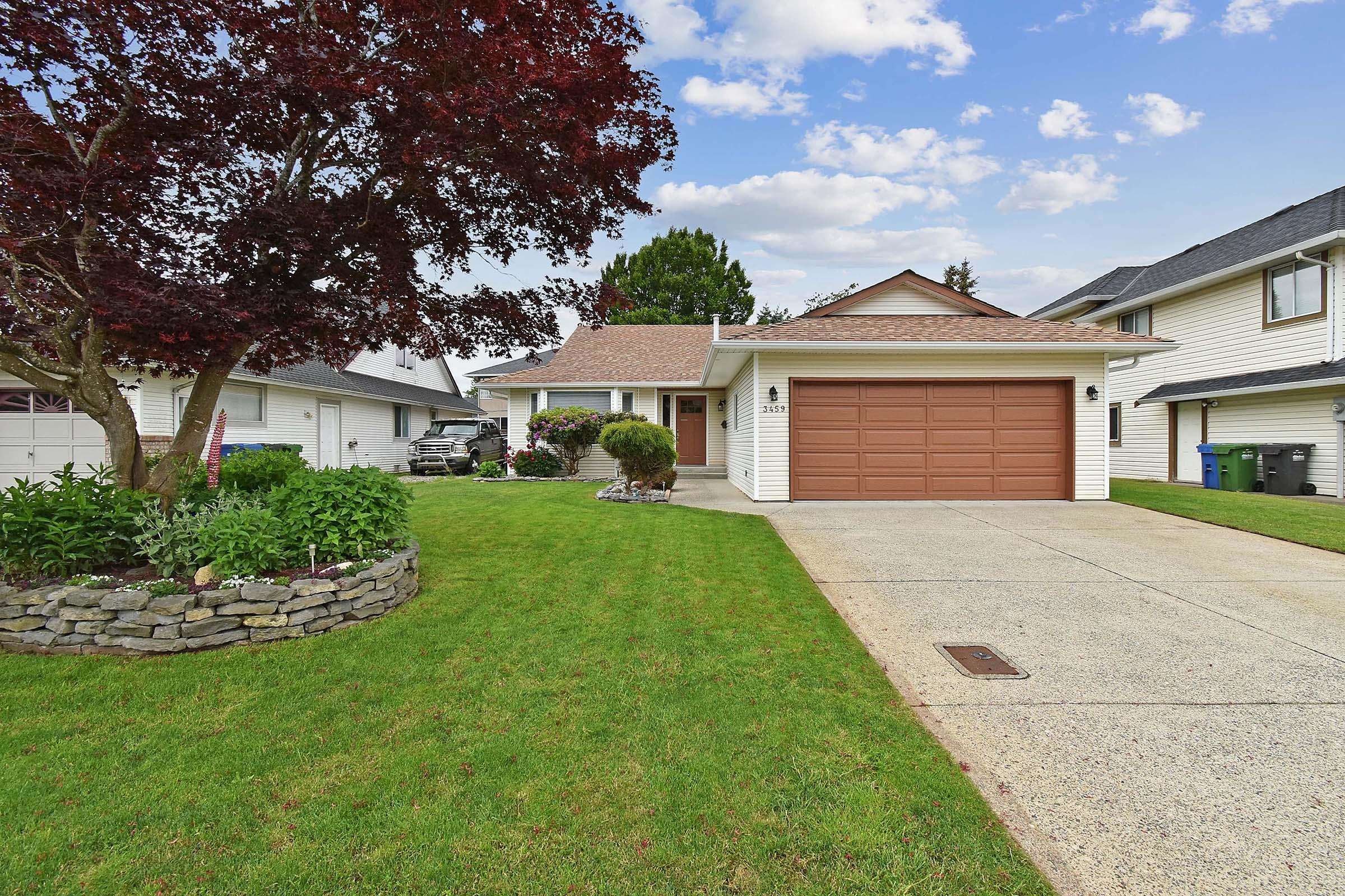 Main Photo: 3459 CHASE Street in Abbotsford: Abbotsford West House for sale in "Fairfield Estates" : MLS®# R2706771