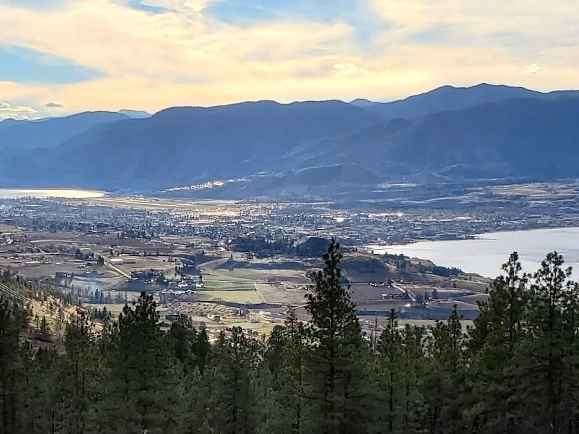 Main Photo: 1205 SPILLER Road, in Penticton: Agriculture for sale : MLS®# 198317