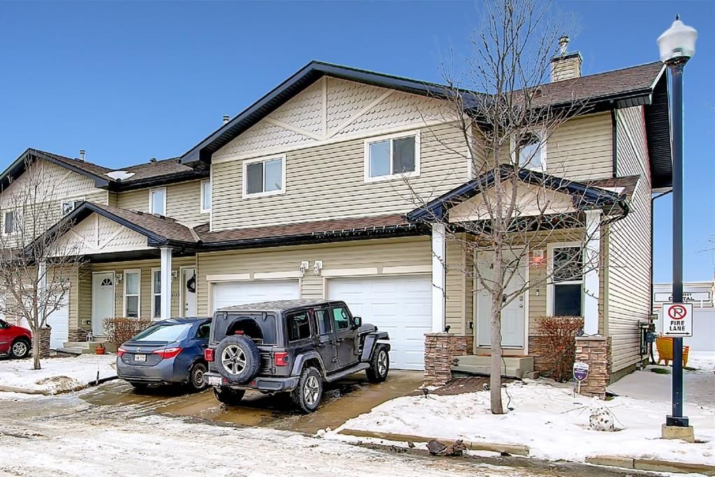 Main Photo: 706 760 Railway SW Gate: Airdrie Row/Townhouse for sale : MLS®# A1172426