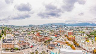 Photo 1: 2210 285 E 10TH Avenue in Vancouver: Mount Pleasant VE Condo for sale in "THE INDEPENDENT" (Vancouver East)  : MLS®# R2409964