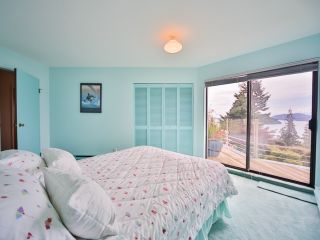 Photo 17: 242 BAYVIEW ROAD in West Vancouver: Lions Bay House for sale : MLS®# R2083072