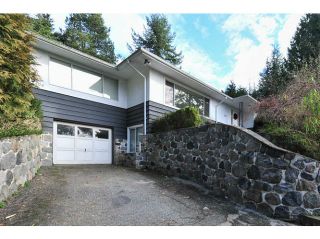 Photo 1: 402 E 29TH Street in North Vancouver: Upper Lonsdale House for sale : MLS®# V1102842