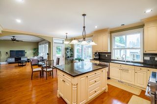 Photo 11: 1414 FOSTER Avenue in Coquitlam: Central Coquitlam House for sale : MLS®# R2711980
