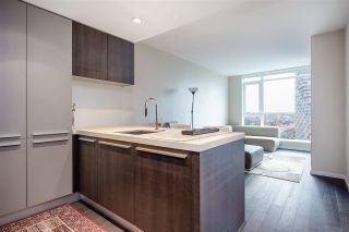 Photo 3: 2208 1351 CONTINENTAL Street in Vancouver: Yaletown Condo for sale (Vancouver West)  : MLS®# R2588932
