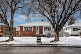 Photo 1: 92 Westminster Drive SW in Calgary: Westgate Detached for sale : MLS®# A2124065