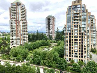 Photo 5: 1402 6823 STATION HILL Drive in Burnaby: South Slope Condo for sale (Burnaby South)  : MLS®# R2461453
