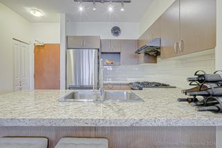 Photo 7: 404 3097 LINCOLN Avenue in Coquitlam: New Horizons Condo for sale : MLS®# R2871798