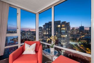Photo 5: 2601 1033 MARINASIDE Crescent in Vancouver: Yaletown Condo for sale in "QUAYWEST" (Vancouver West)  : MLS®# R2505008