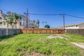 Photo 3: IMPERIAL BEACH House for sale : 2 bedrooms : 760 Florence St