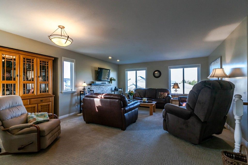 Photo 18: Photos: 21484 50 Avenue in Langley: Murrayville House for sale : MLS®# R2133627