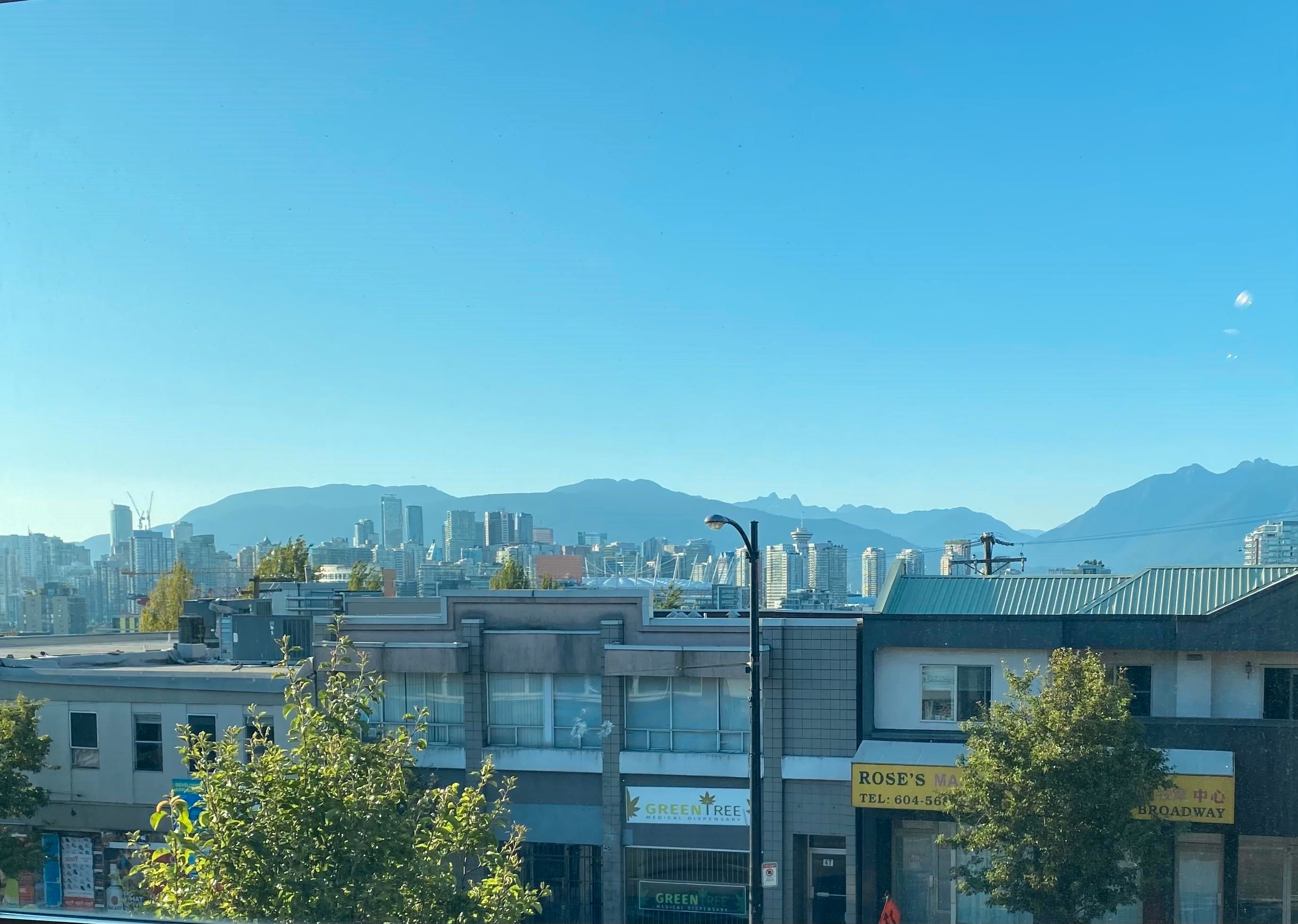 Main Photo: 207 2511 QUEBEC Street in Vancouver: Mount Pleasant VE Condo for sale in "ONQUE" (Vancouver East)  : MLS®# R2688024