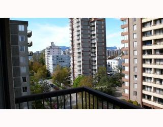 Photo 4: 804 1146 HARWOOD Street in Vancouver: West End VW Condo for sale in "LAMPLIGHTER" (Vancouver West)  : MLS®# V763953