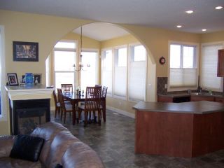 Photo 3: 112 BAYSIDE Point SW: Airdrie Residential Detached Single Family for sale : MLS®# C3415984